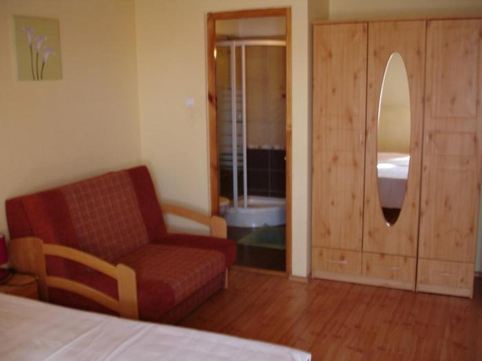 Mediterran Apartman Es Vendeghaz Hajdúszoboszló 外观 照片