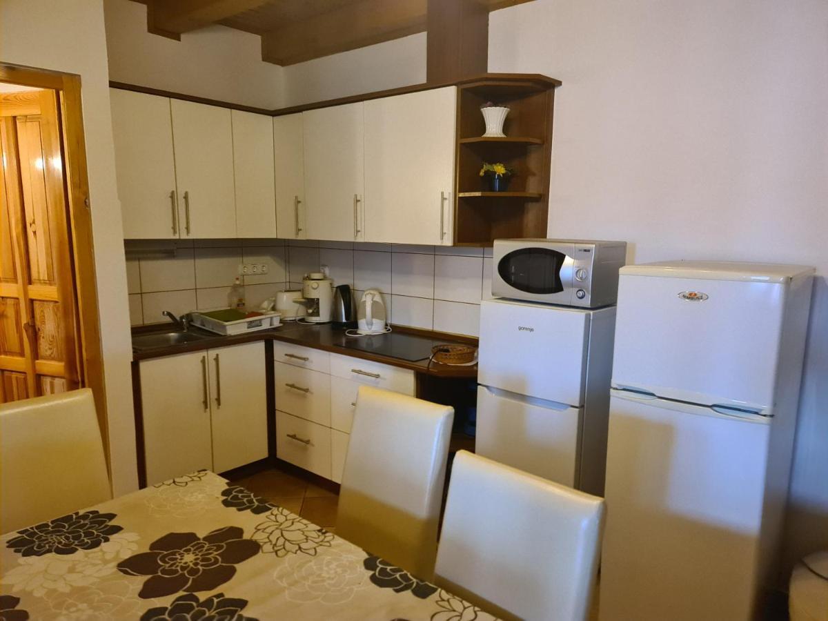 Mediterran Apartman Es Vendeghaz Hajdúszoboszló 外观 照片