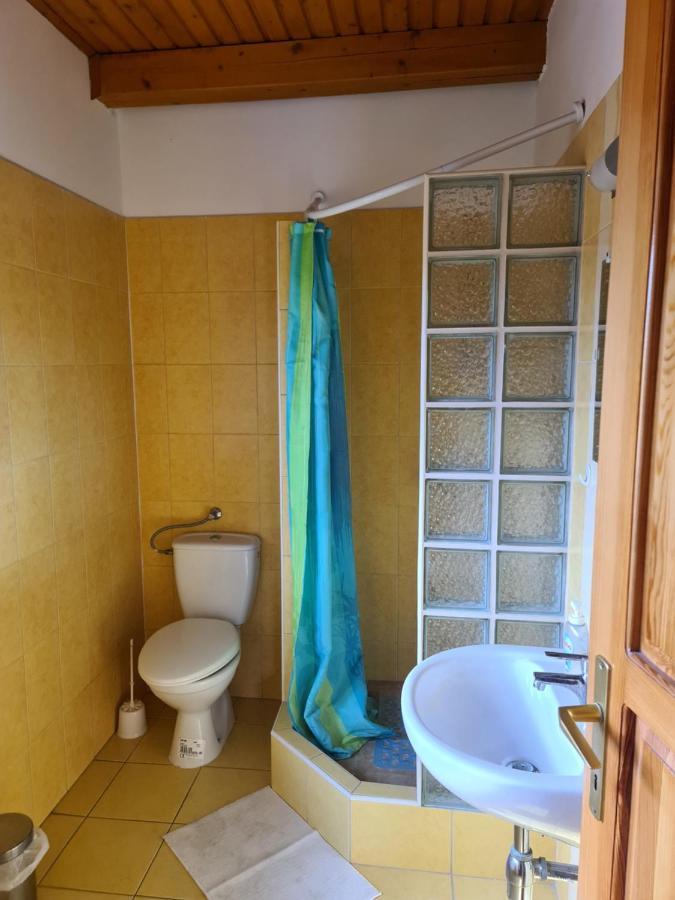 Mediterran Apartman Es Vendeghaz Hajdúszoboszló 外观 照片