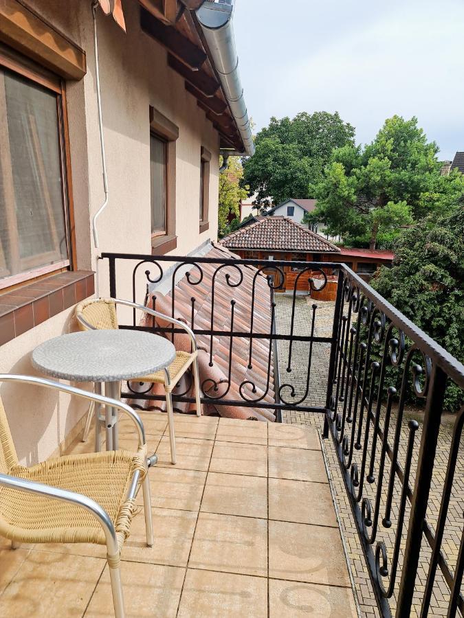 Mediterran Apartman Es Vendeghaz Hajdúszoboszló 外观 照片