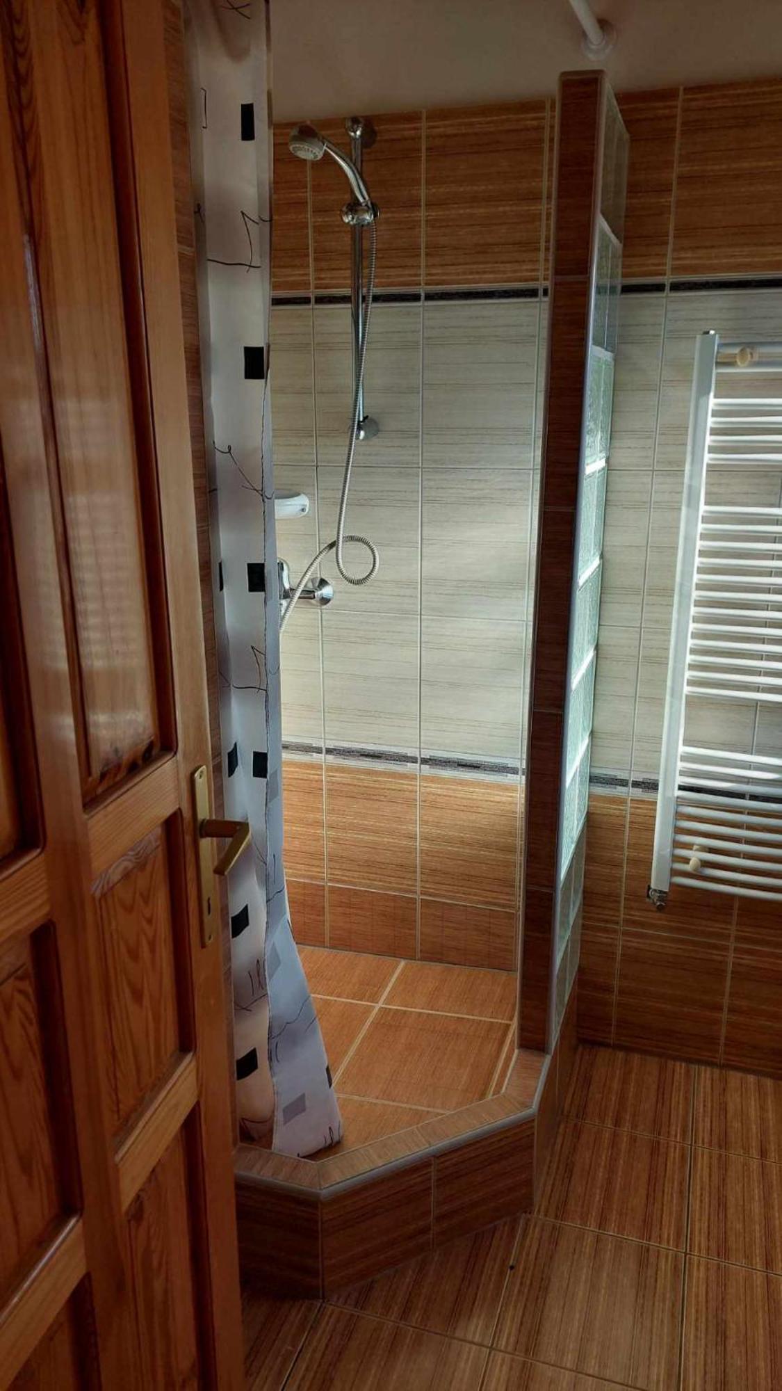 Mediterran Apartman Es Vendeghaz Hajdúszoboszló 外观 照片